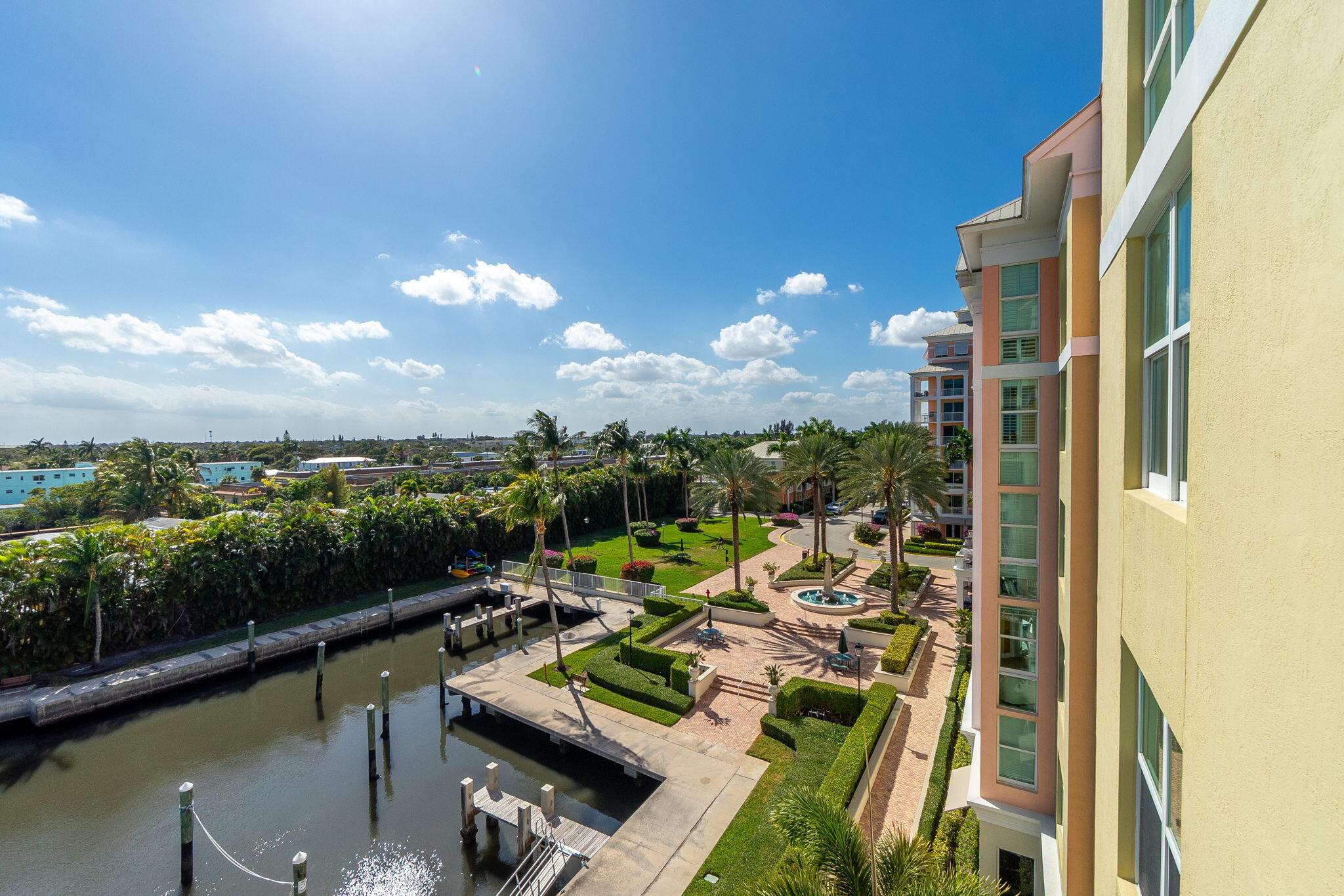 MOORINGS AT LANTANA CONDO 3 - Residential