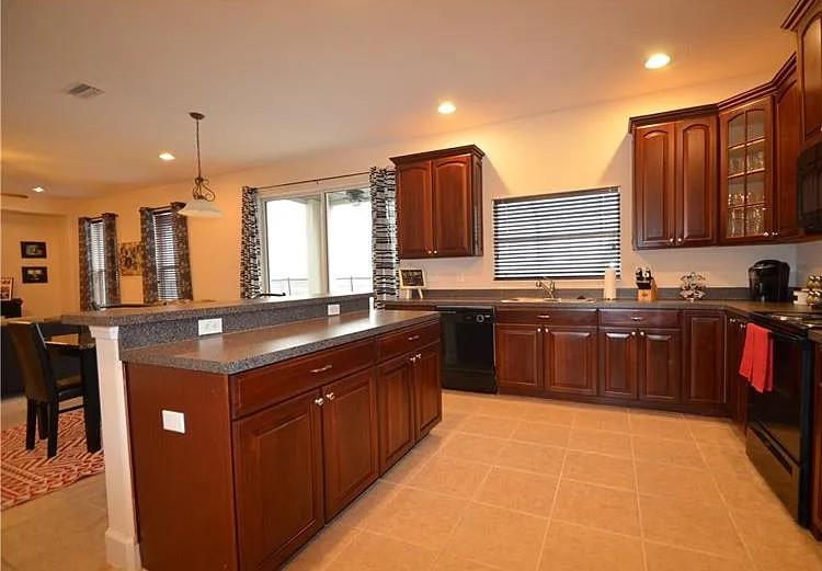 2582 Hobblebrush Dr