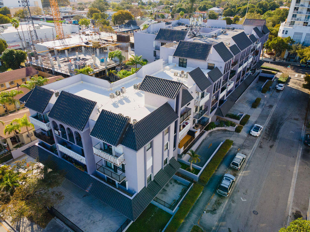 EL BOSQUE AT LITTLE HAVANA CONDO - Residential