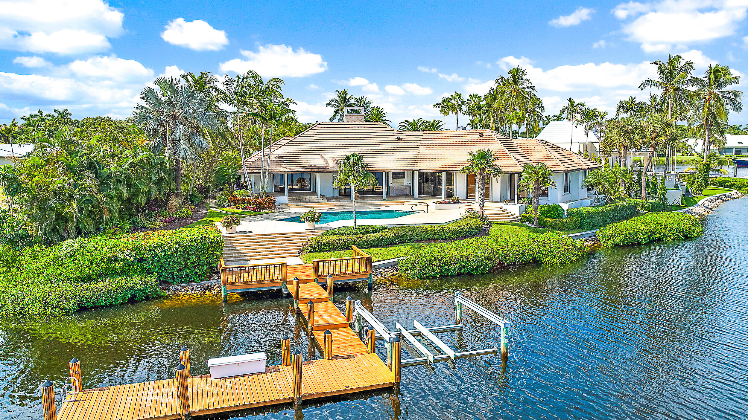 Admirals Cove - Residential