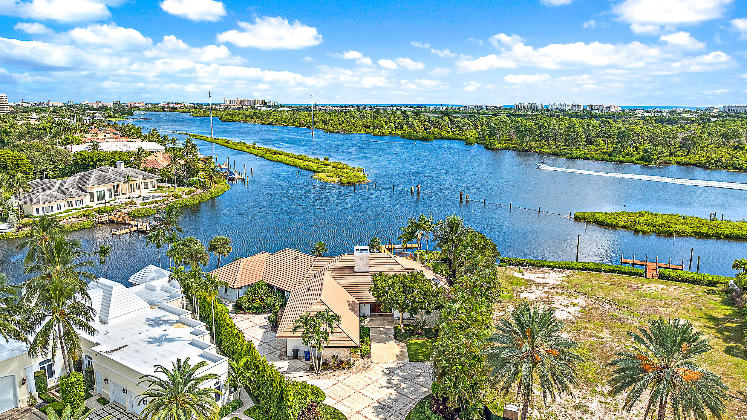 Admirals Cove - Residential