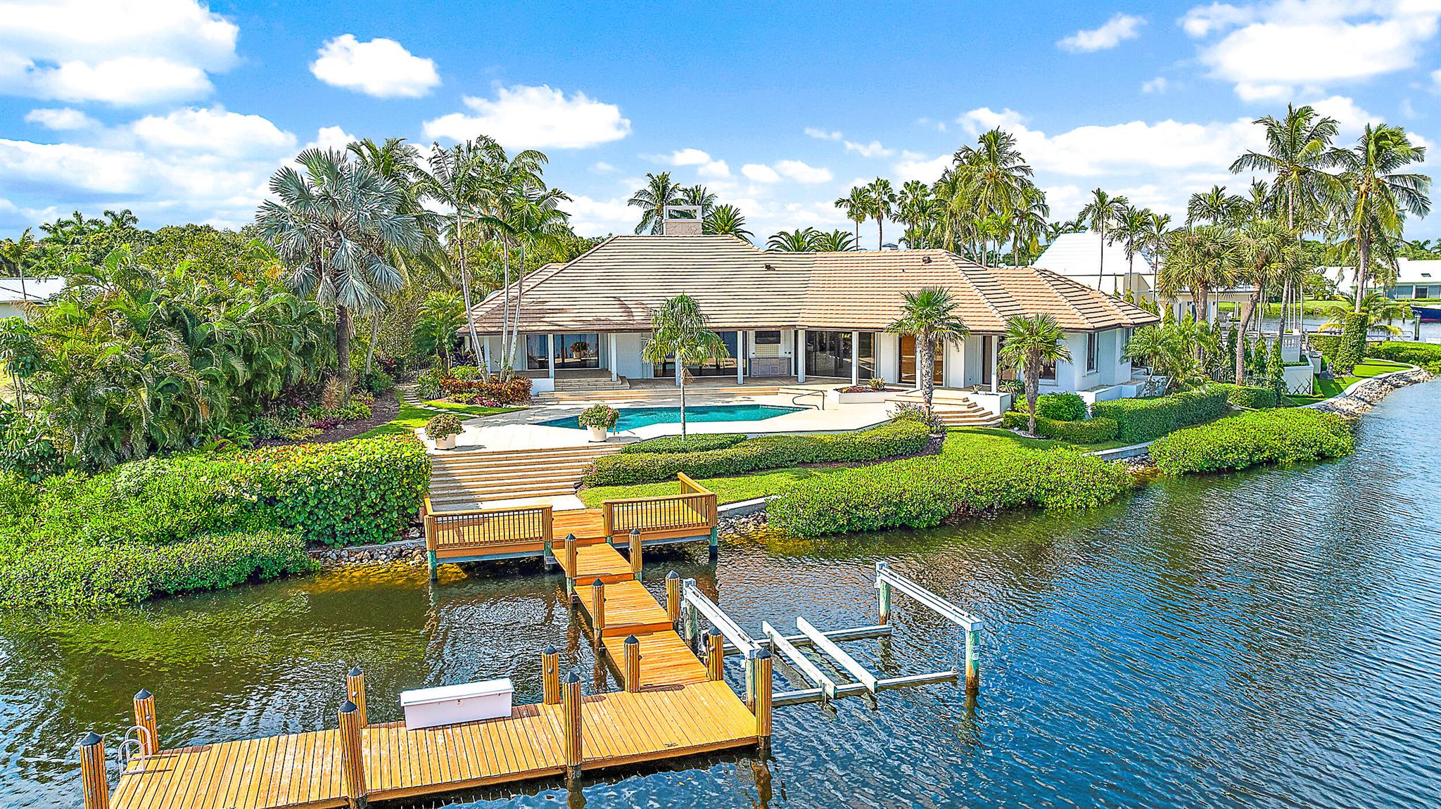 Admirals Cove - Residential