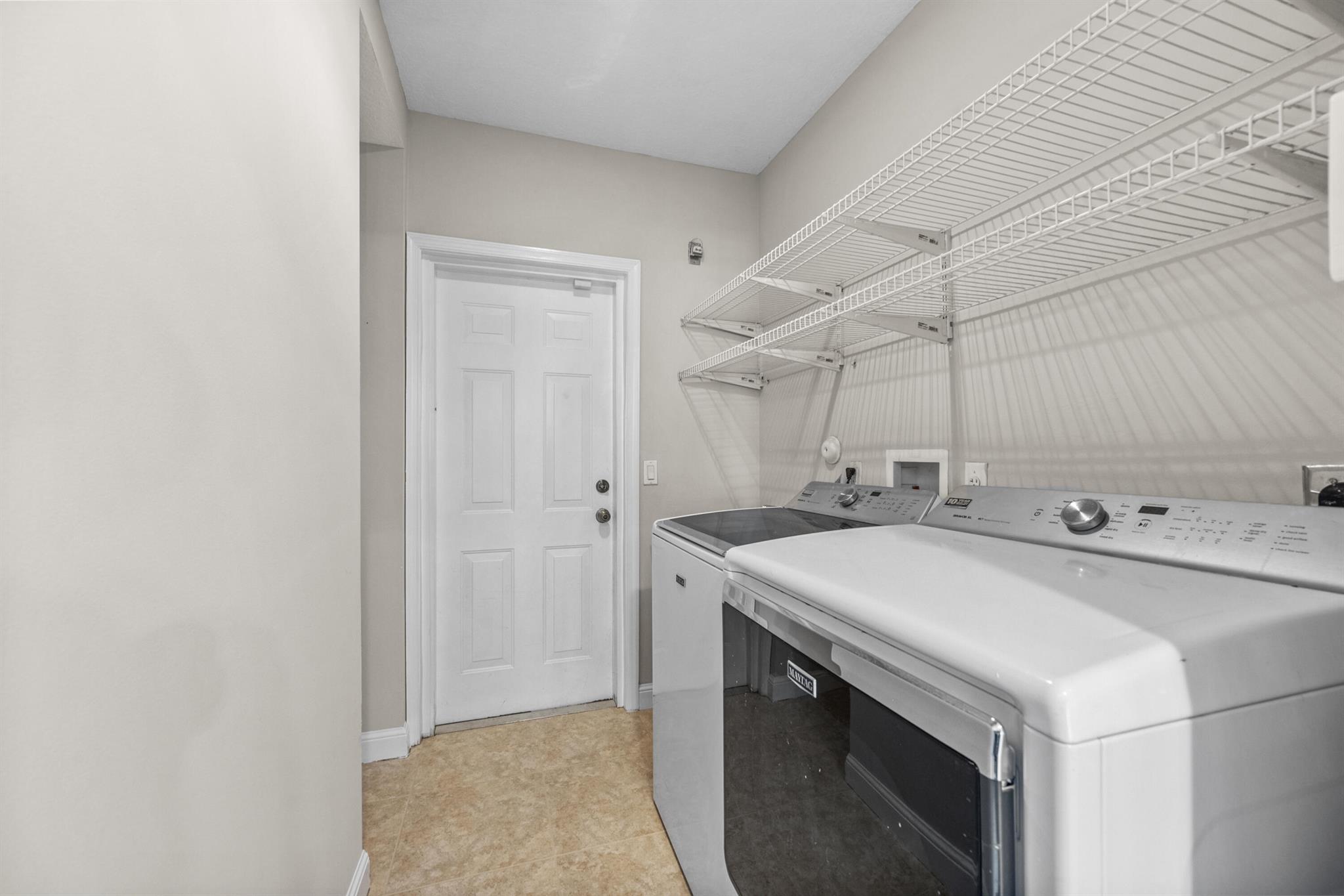 SUGAR POND MANOR OF WELLI - Residential Lease