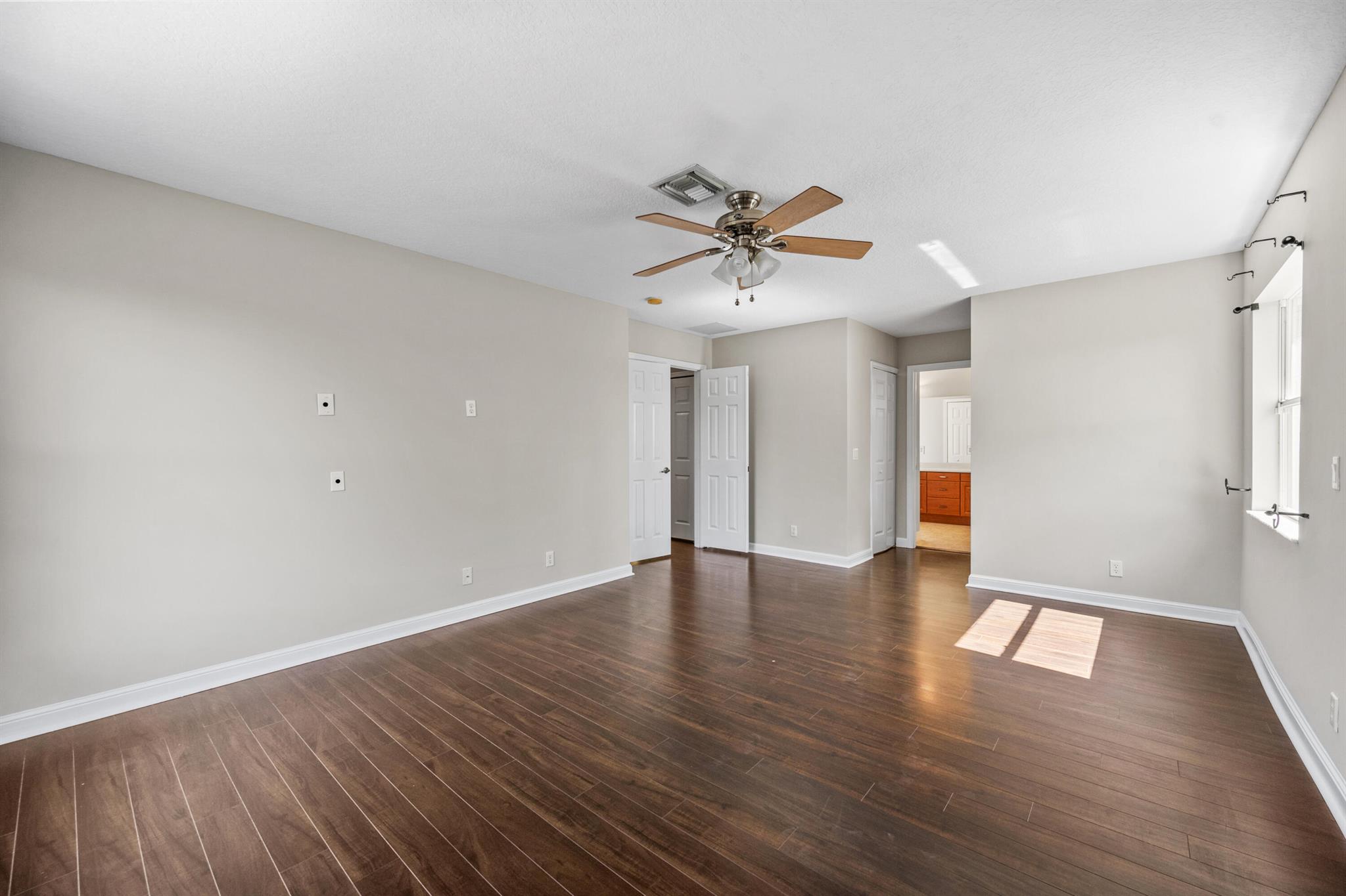 SUGAR POND MANOR OF WELLI - Residential Lease