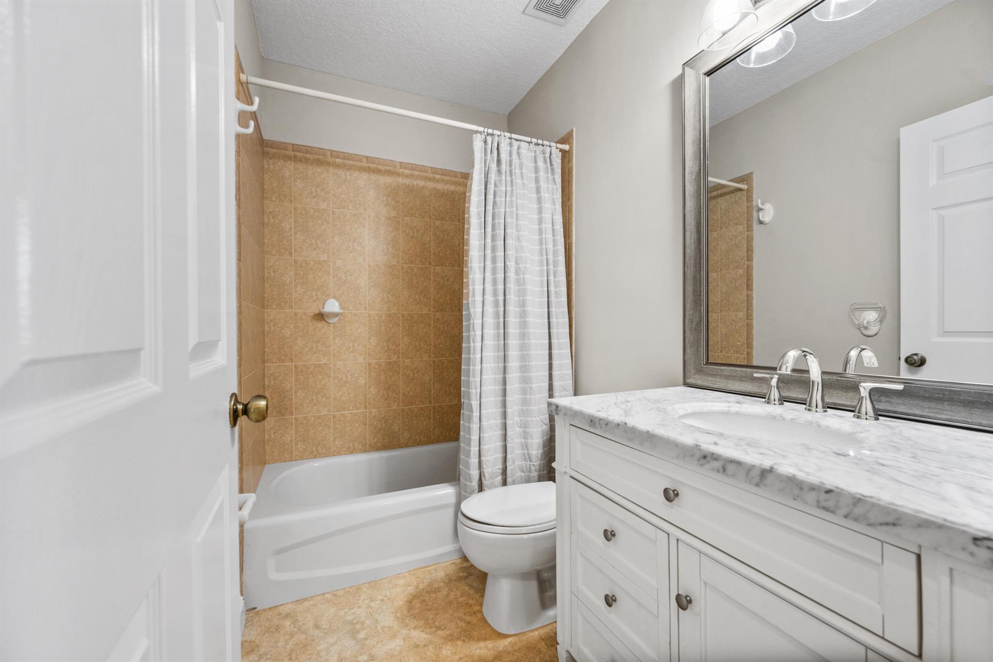 SUGAR POND MANOR OF WELLI - Residential Lease