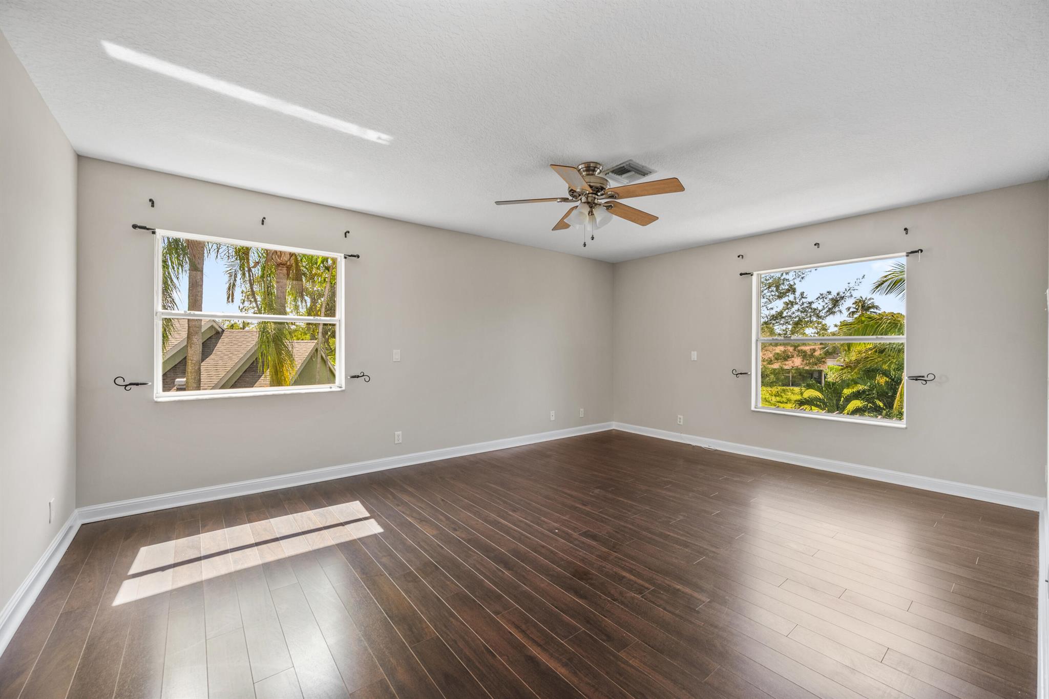 SUGAR POND MANOR OF WELLI - Residential Lease
