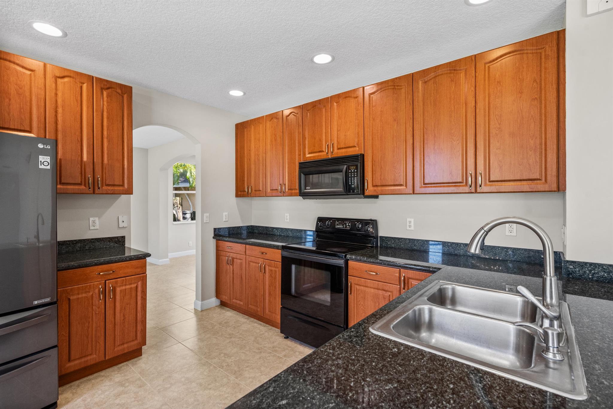SUGAR POND MANOR OF WELLI - Residential Lease