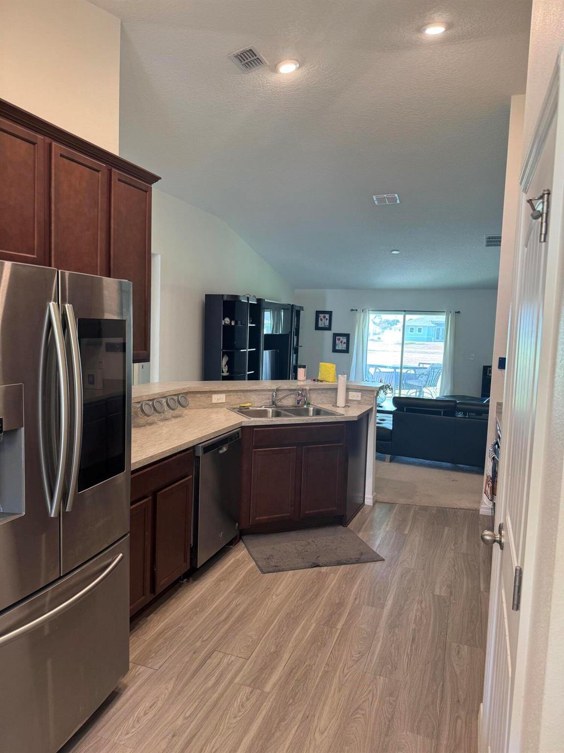 PORT ST LUCIE SECTION 12 - Residential Lease