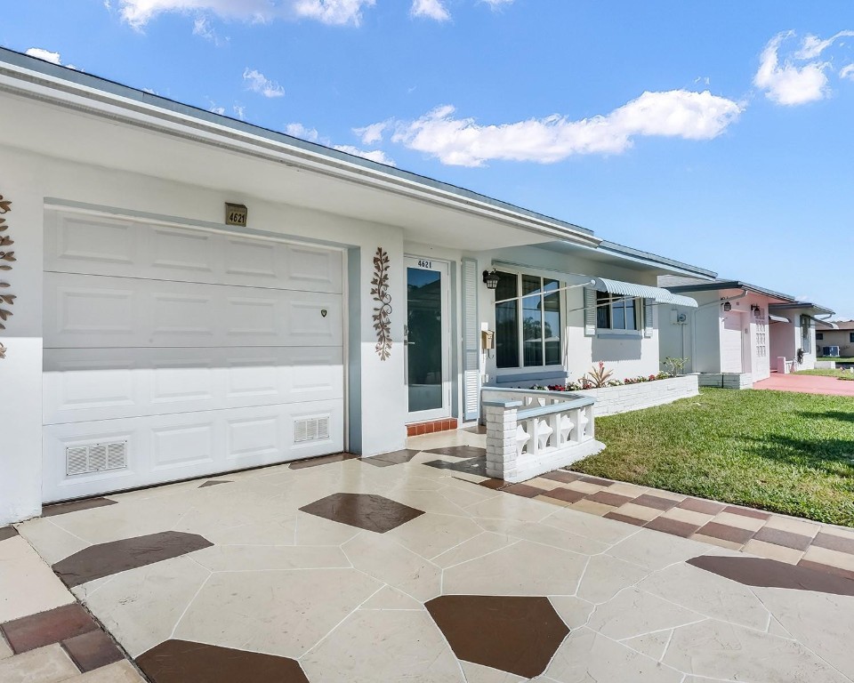 Mainlands Of Tamarac Lake - Residential