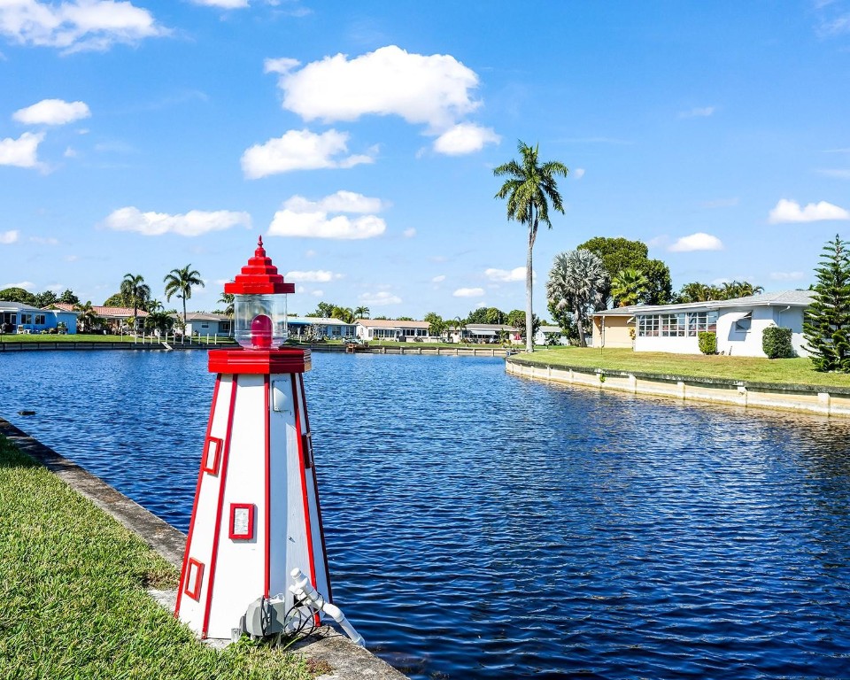 Mainlands Of Tamarac Lake - Residential