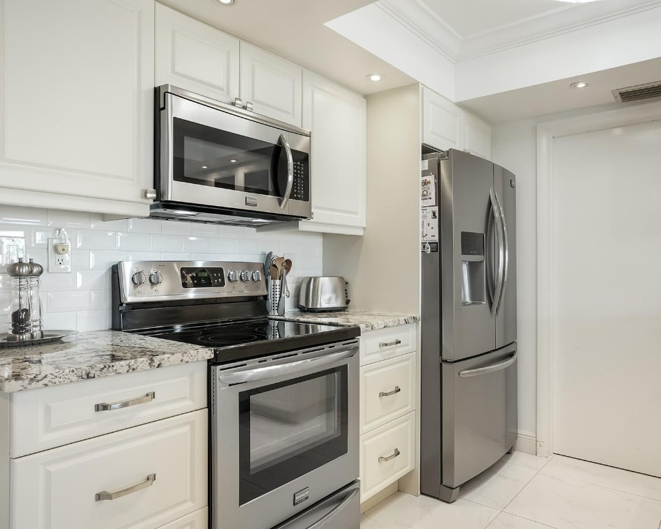 Mainlands Of Tamarac Lake - Residential