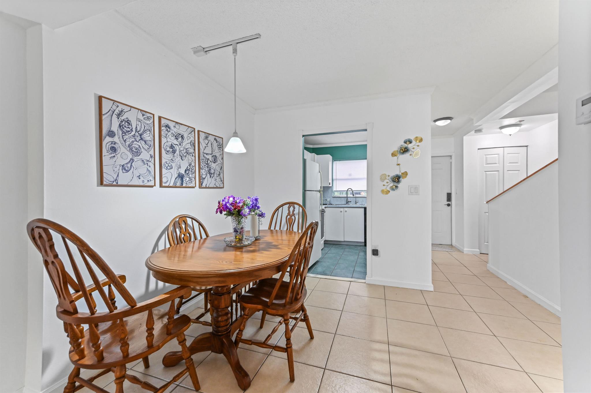 RACQUET CLUB - Residential