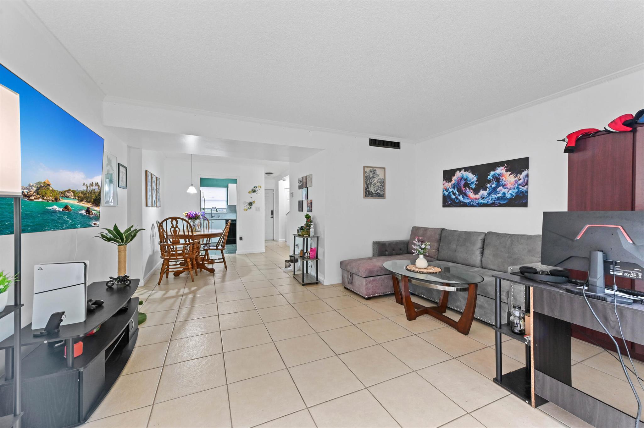 RACQUET CLUB - Residential
