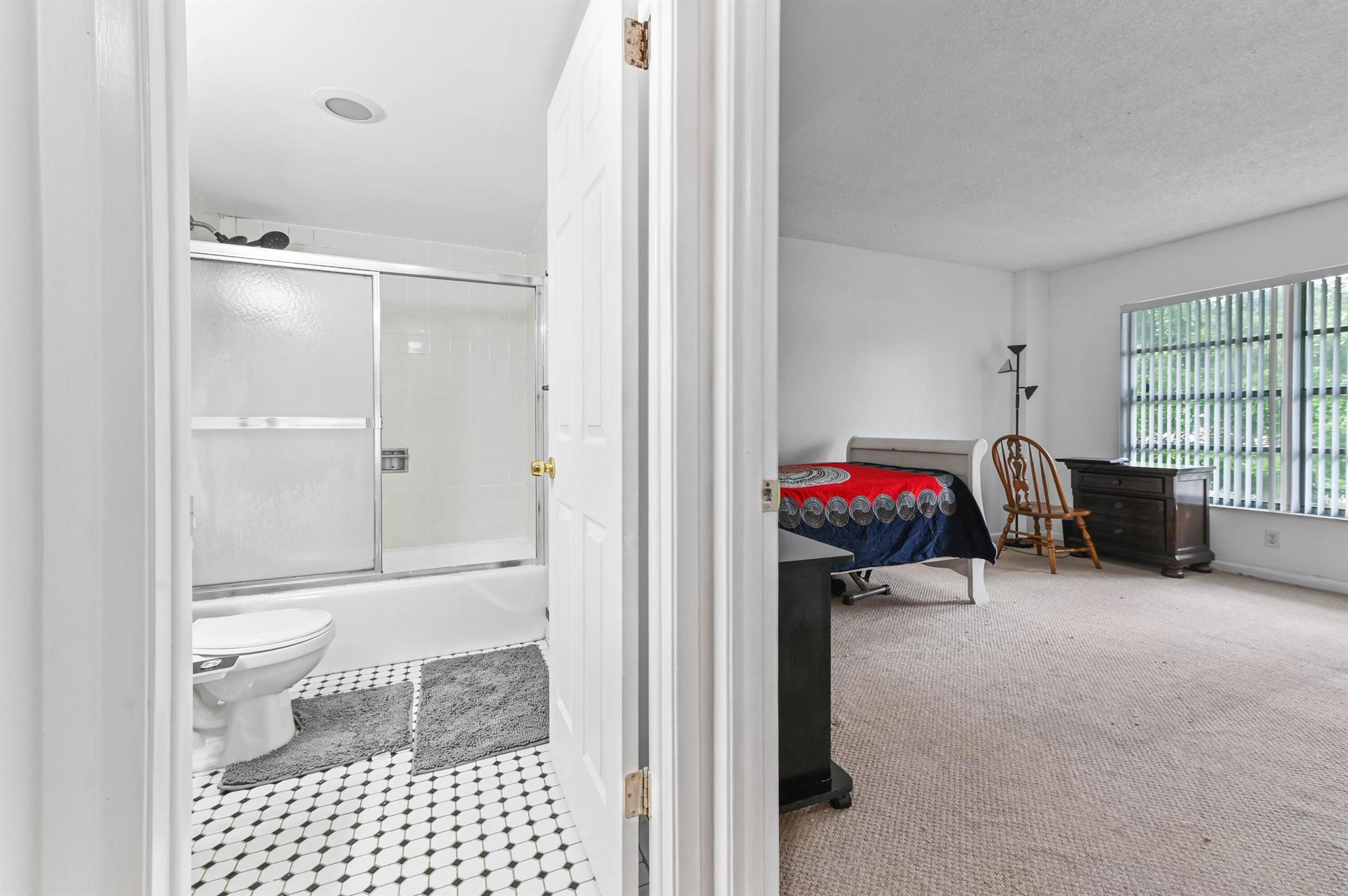 RACQUET CLUB - Residential