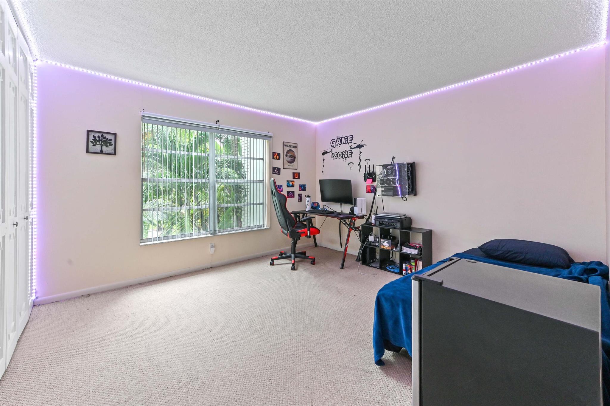 RACQUET CLUB - Residential