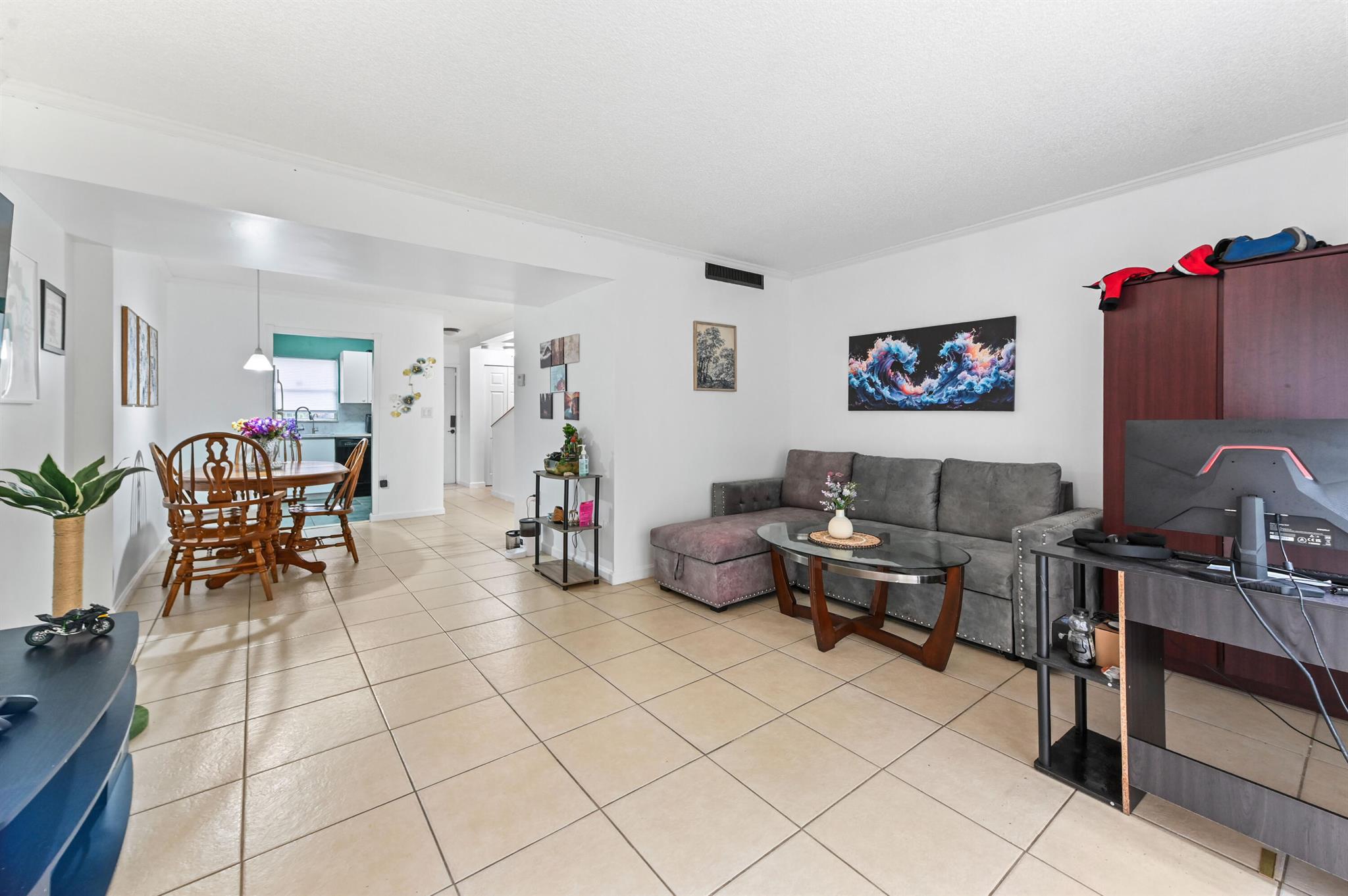 RACQUET CLUB - Residential