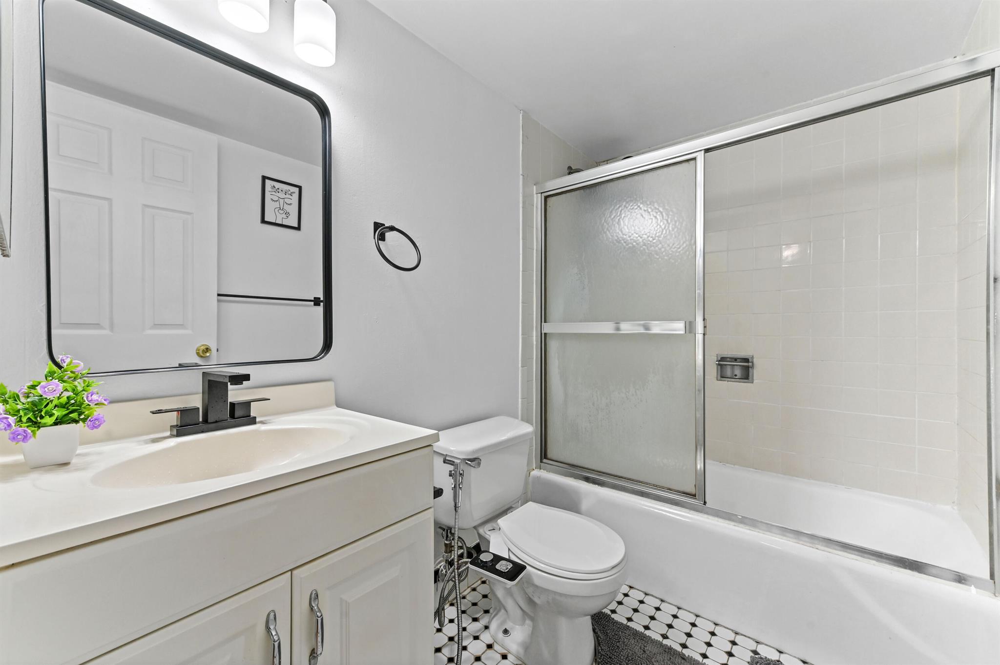 RACQUET CLUB - Residential