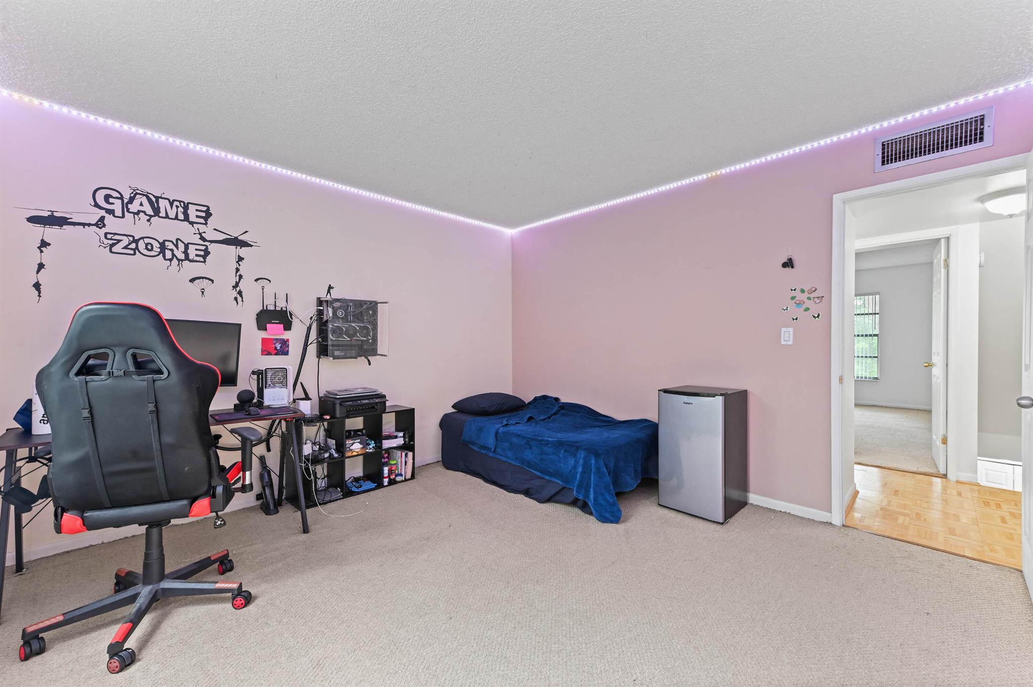 RACQUET CLUB - Residential