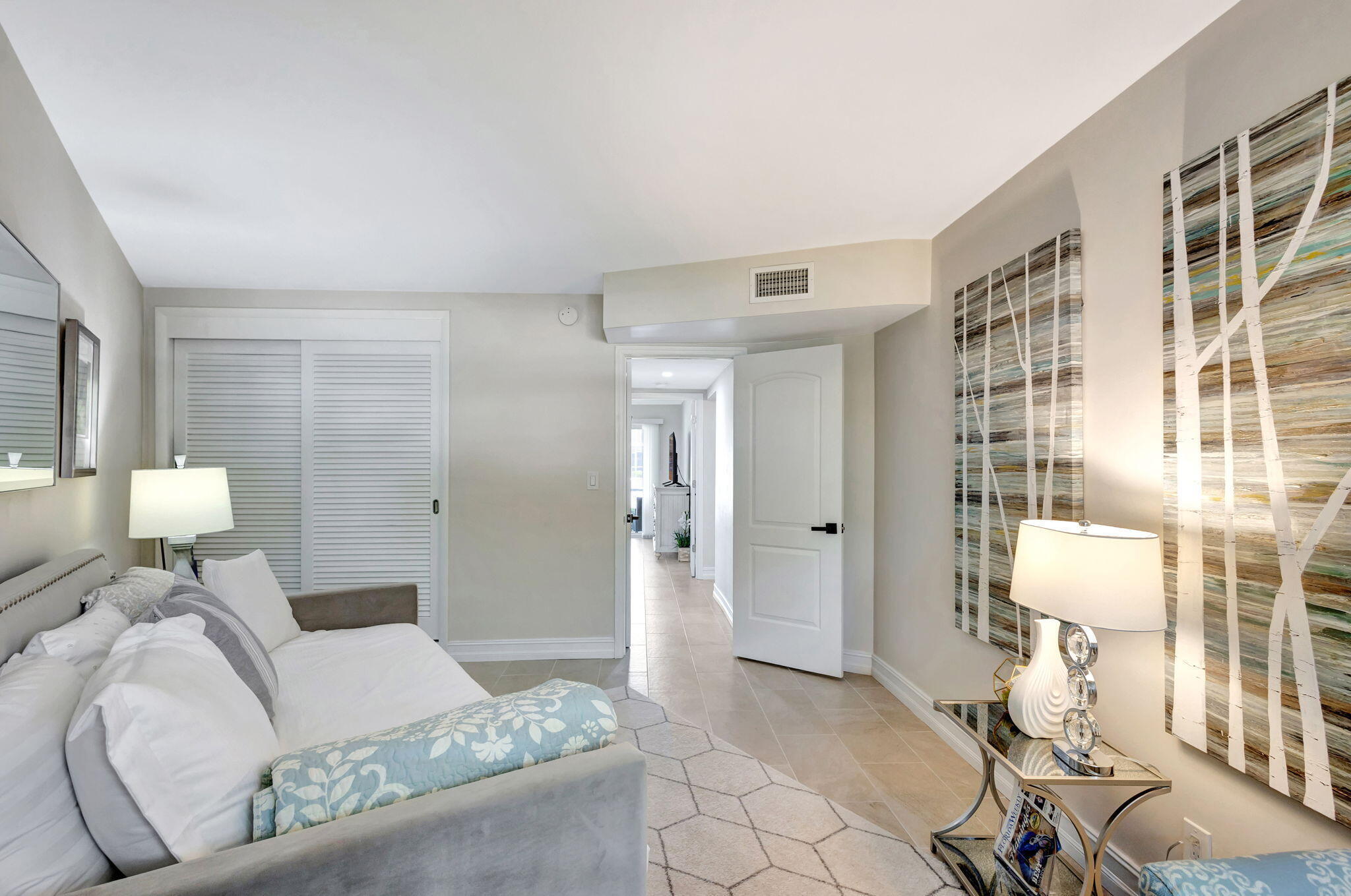 MARINA HARBOUR CONDO - Residential Lease