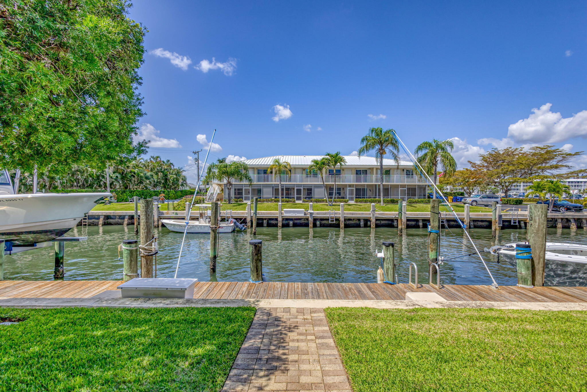 MARINA HARBOUR CONDO - Residential Lease