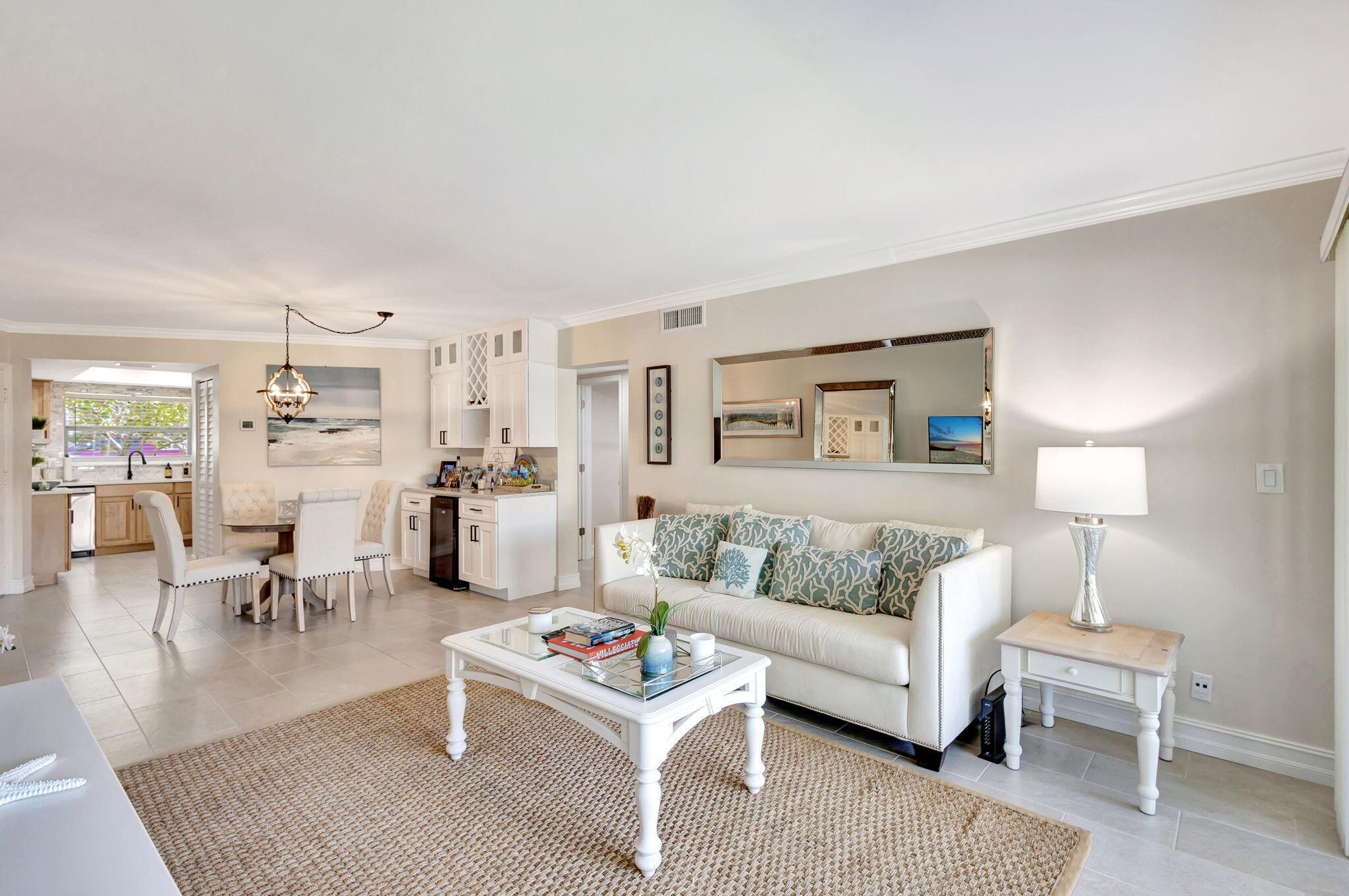 MARINA HARBOUR CONDO - Residential Lease