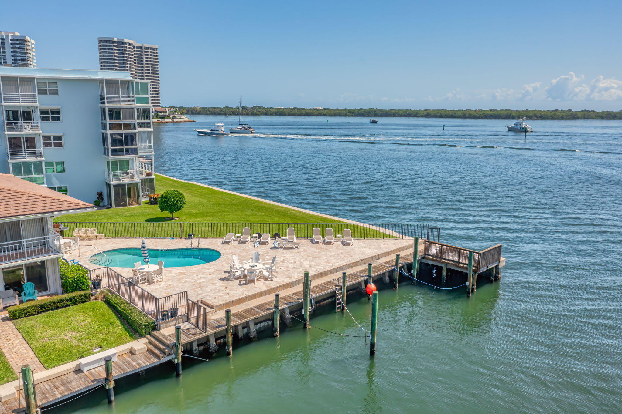 MARINA HARBOUR CONDO - Residential Lease