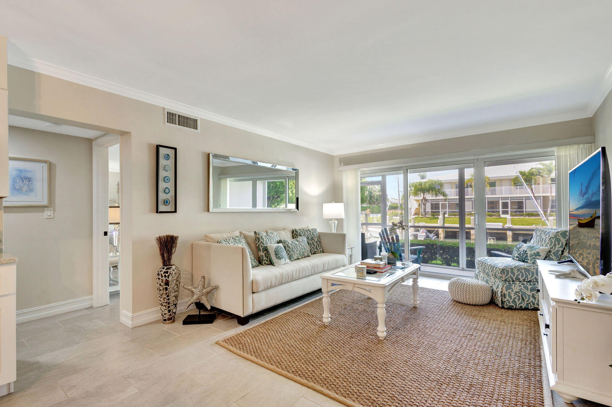 MARINA HARBOUR CONDO - Residential Lease