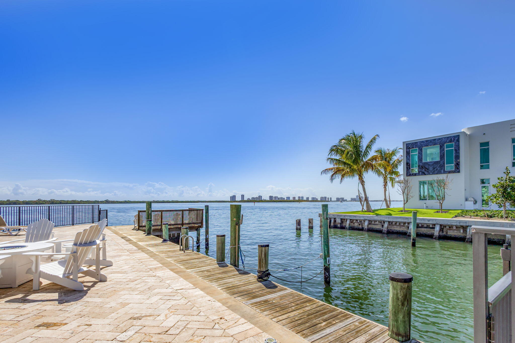 MARINA HARBOUR CONDO - Residential Lease