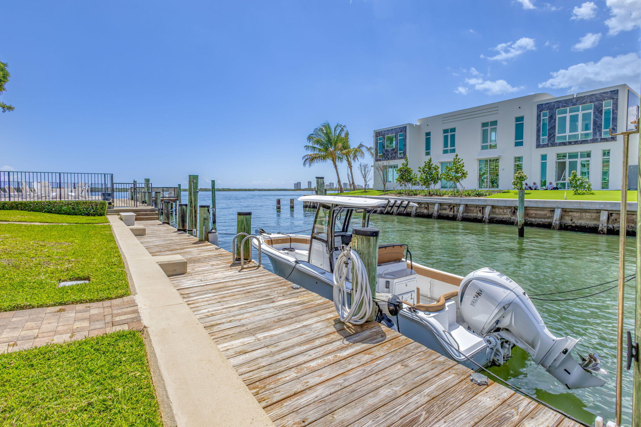 MARINA HARBOUR CONDO - Residential Lease