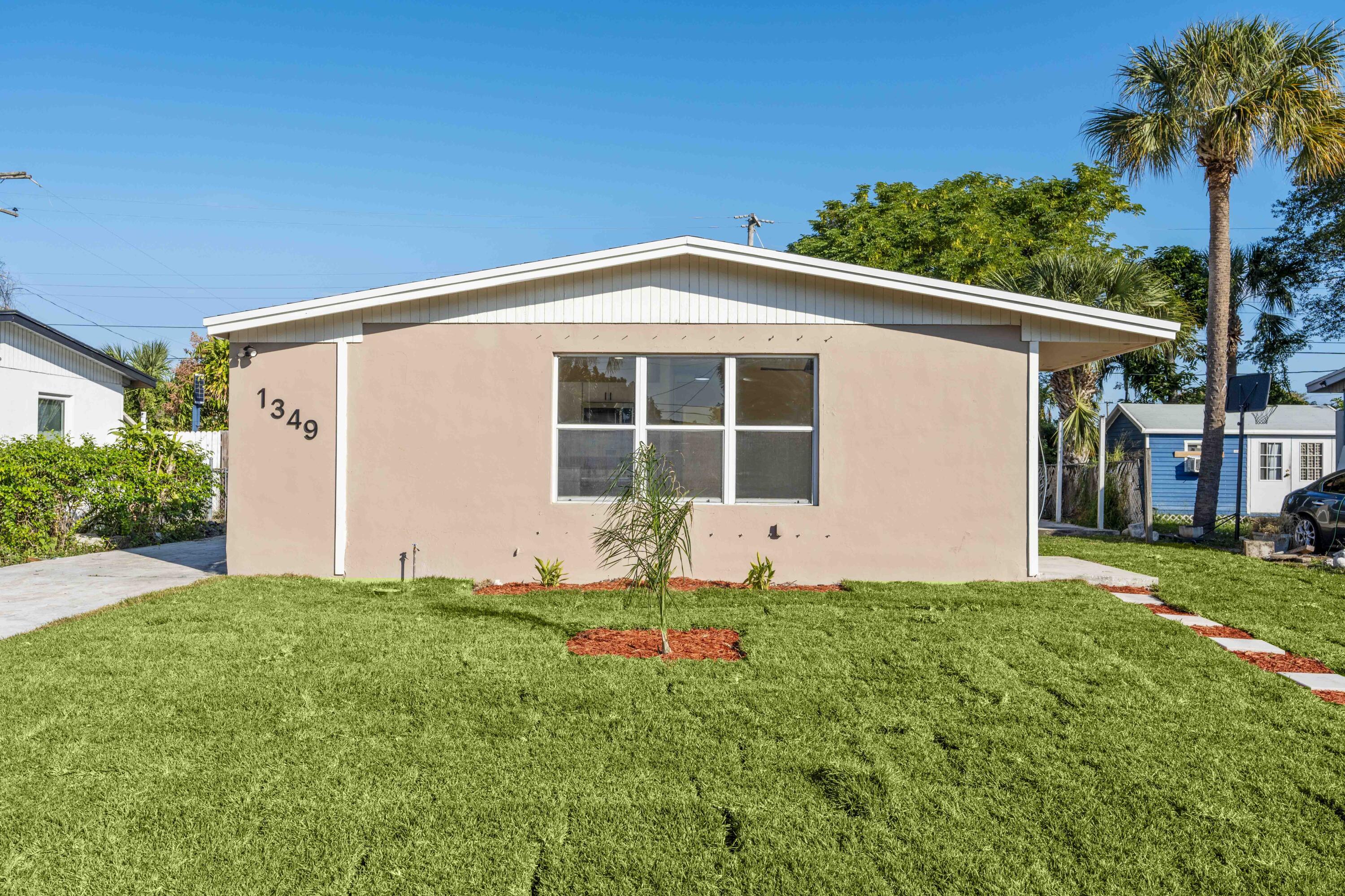 ROOSEVELT ESTATES - Residential