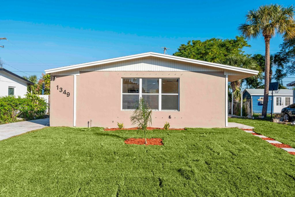 Photo of 1349 9th Street, West Palm Beach, FL 33401 (MLS # B26001416)