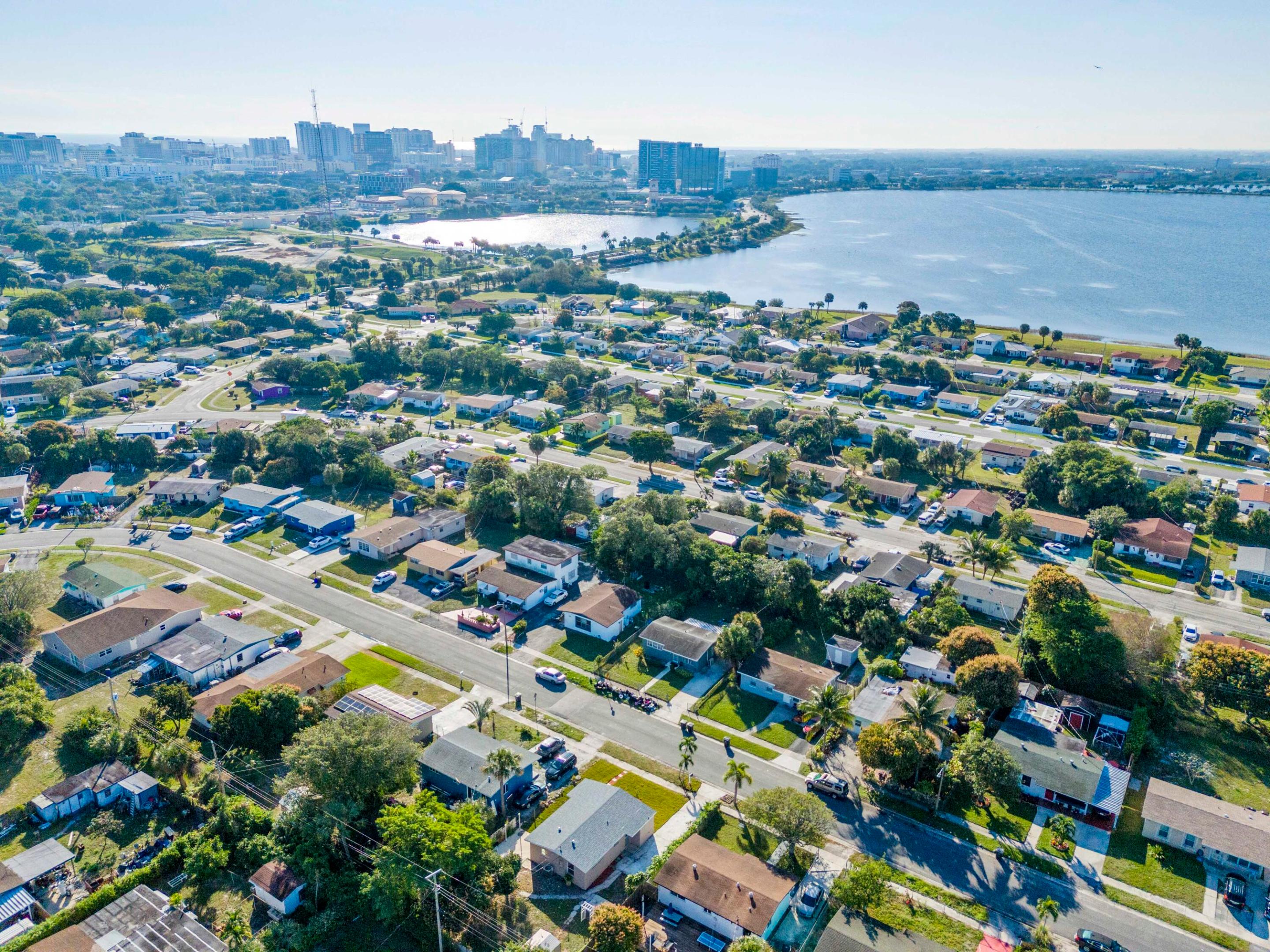 ROOSEVELT ESTATES - Residential