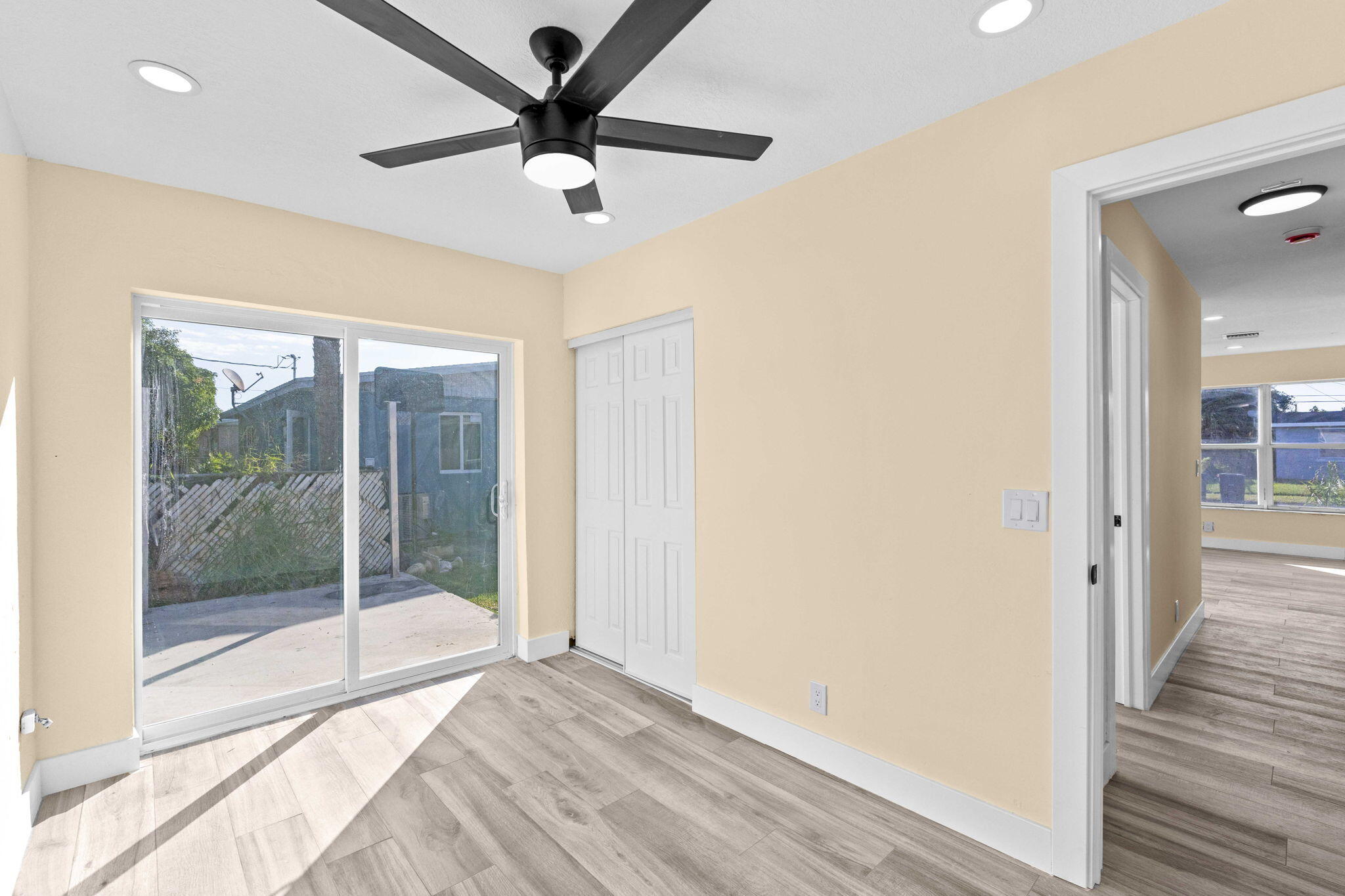 ROOSEVELT ESTATES - Residential