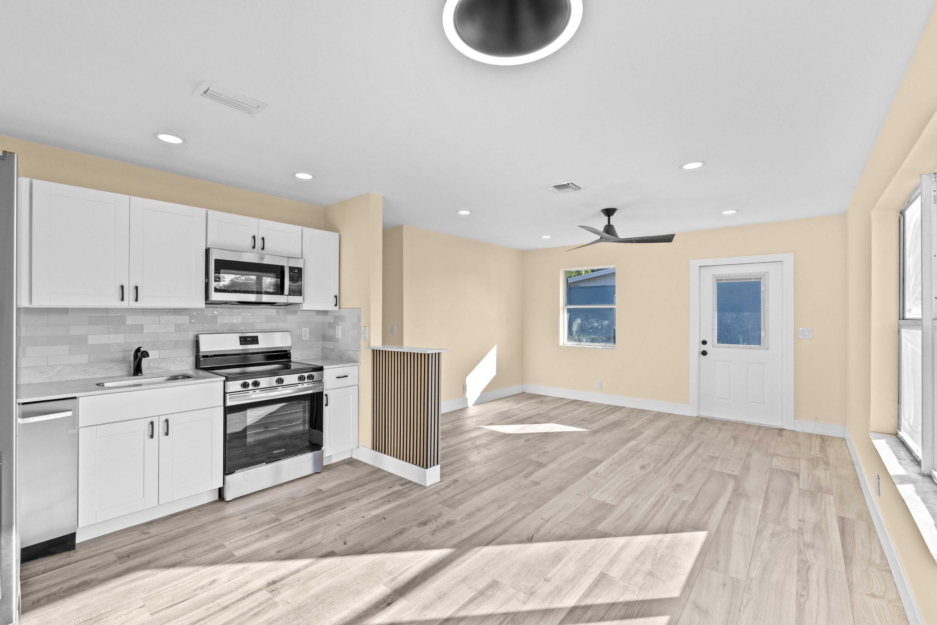 ROOSEVELT ESTATES - Residential