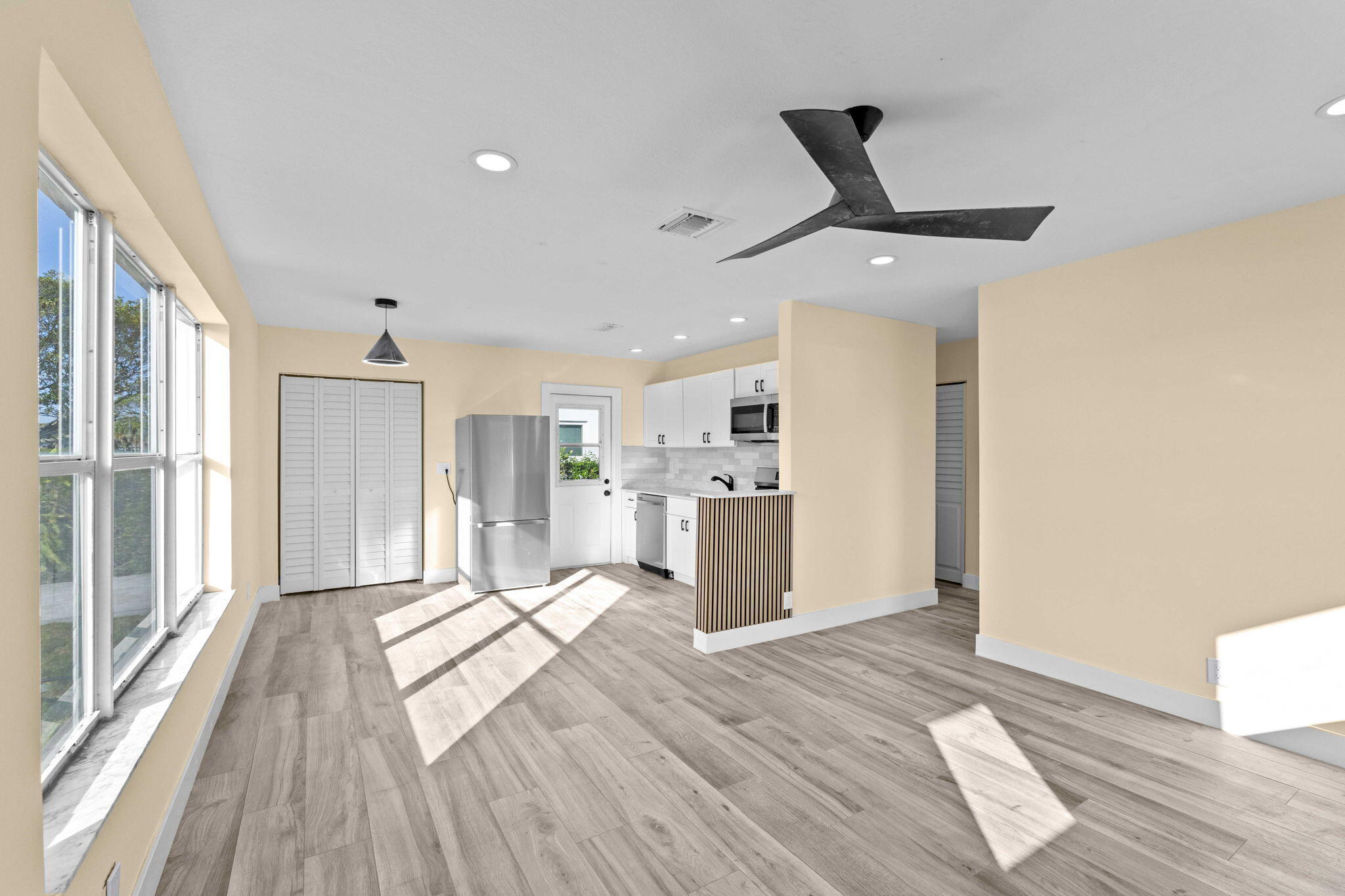 ROOSEVELT ESTATES - Residential