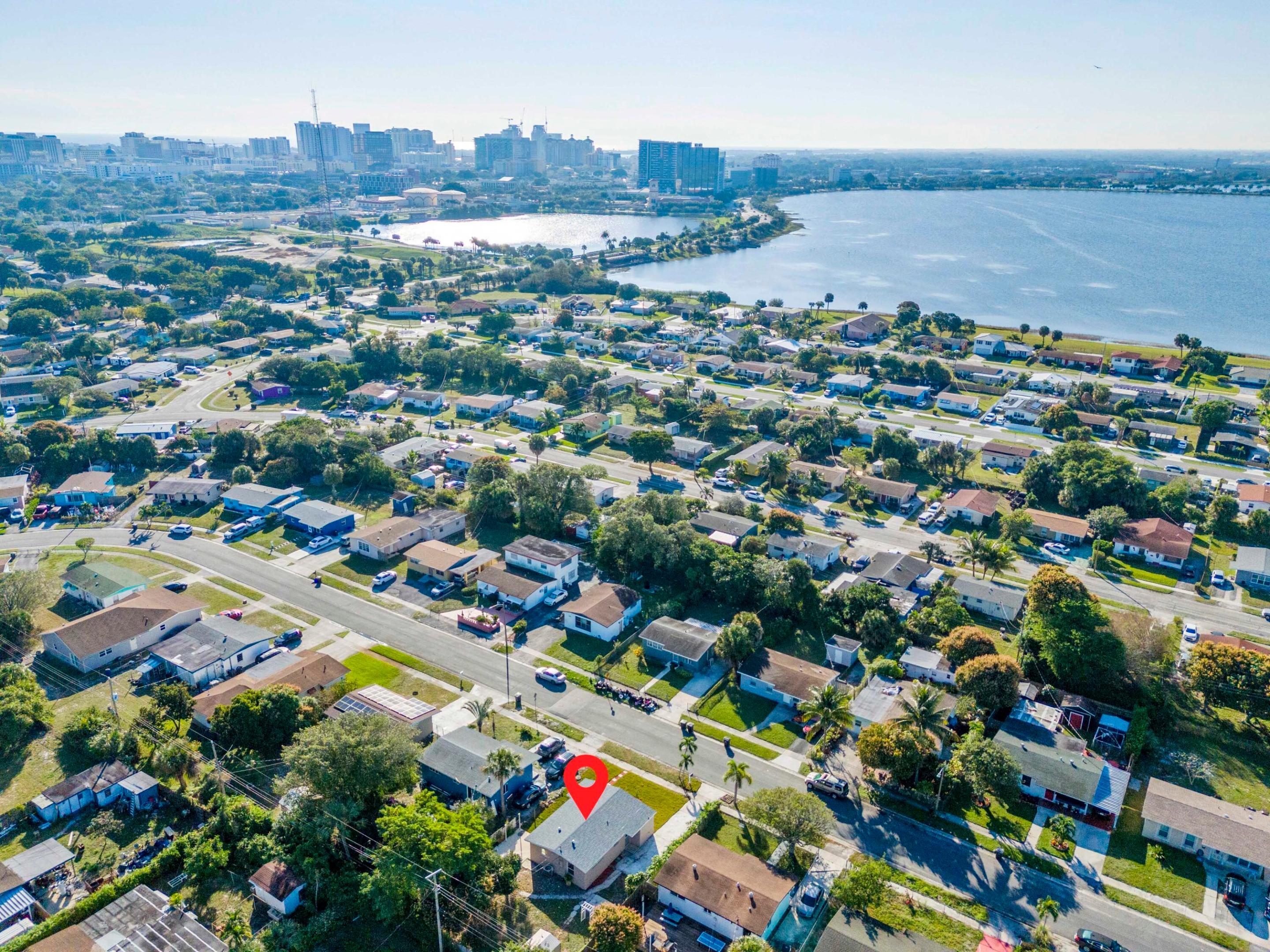 ROOSEVELT ESTATES - Residential