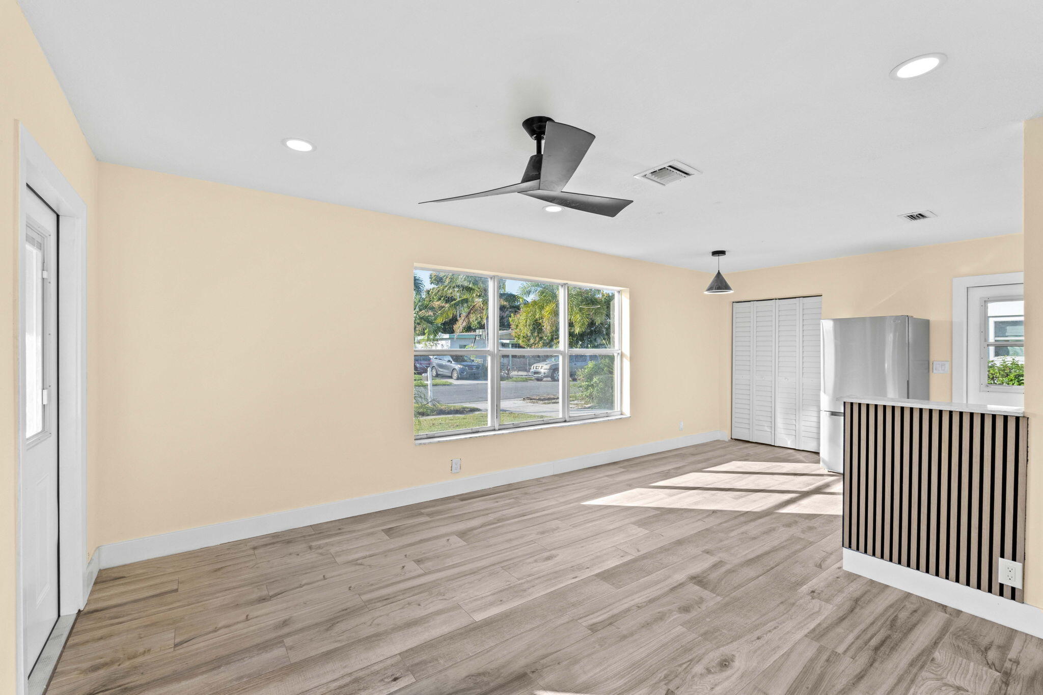 ROOSEVELT ESTATES - Residential