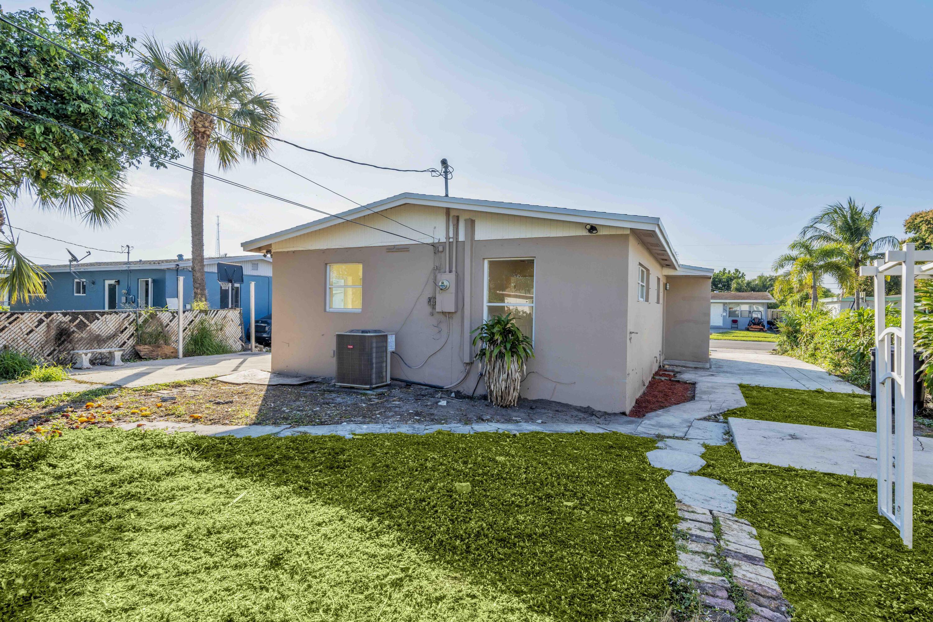 ROOSEVELT ESTATES - Residential