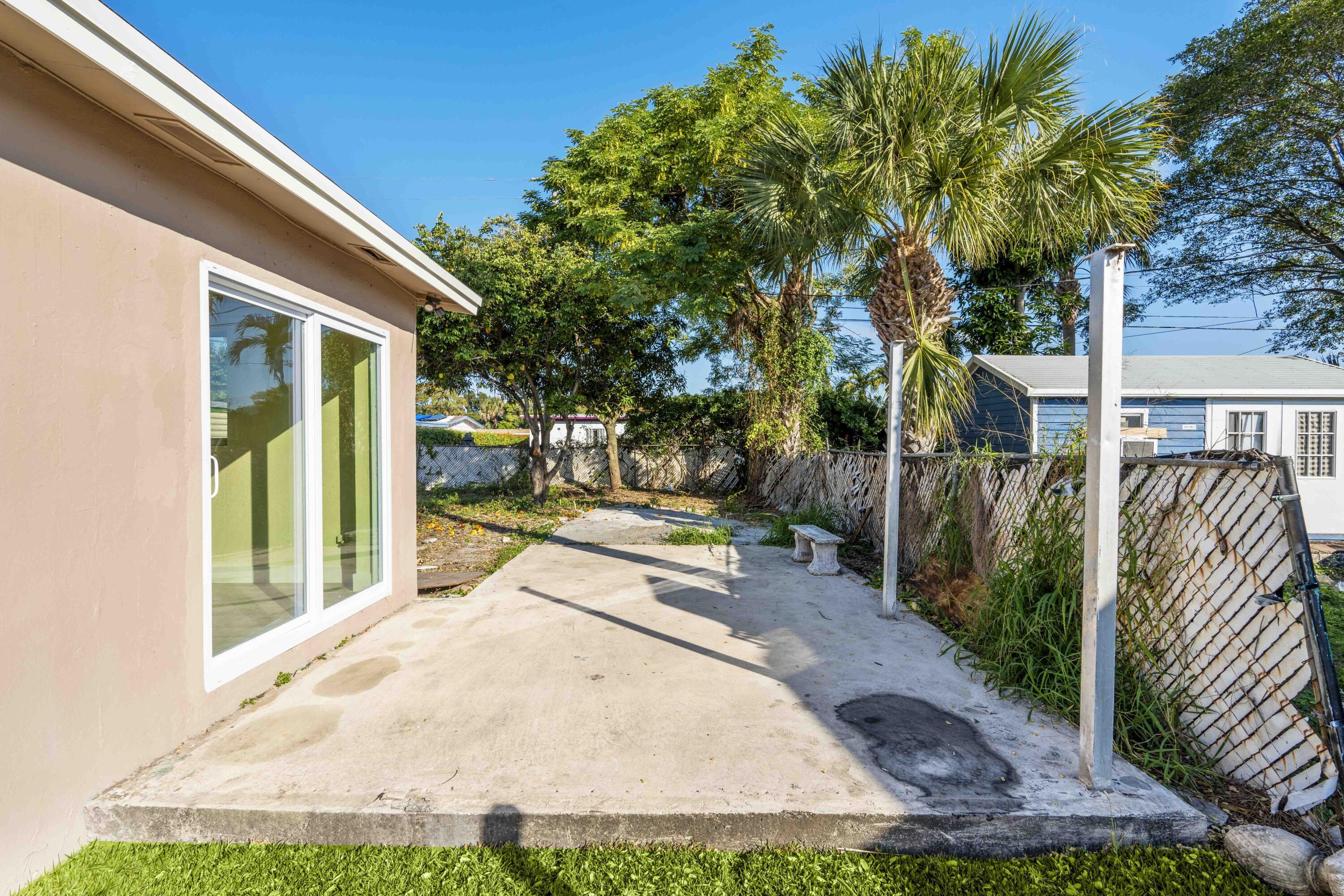 ROOSEVELT ESTATES - Residential