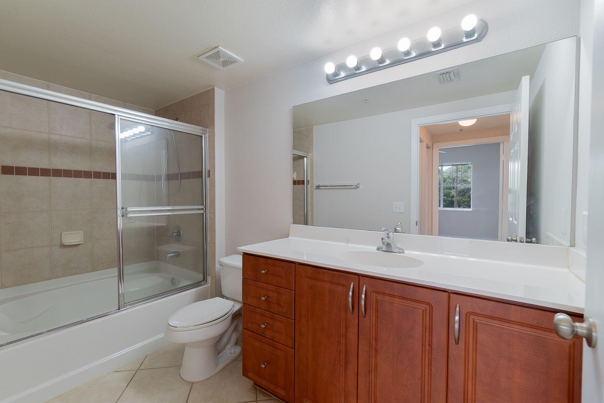 VILLAS AT EMERALD DUNES C - Residential Lease