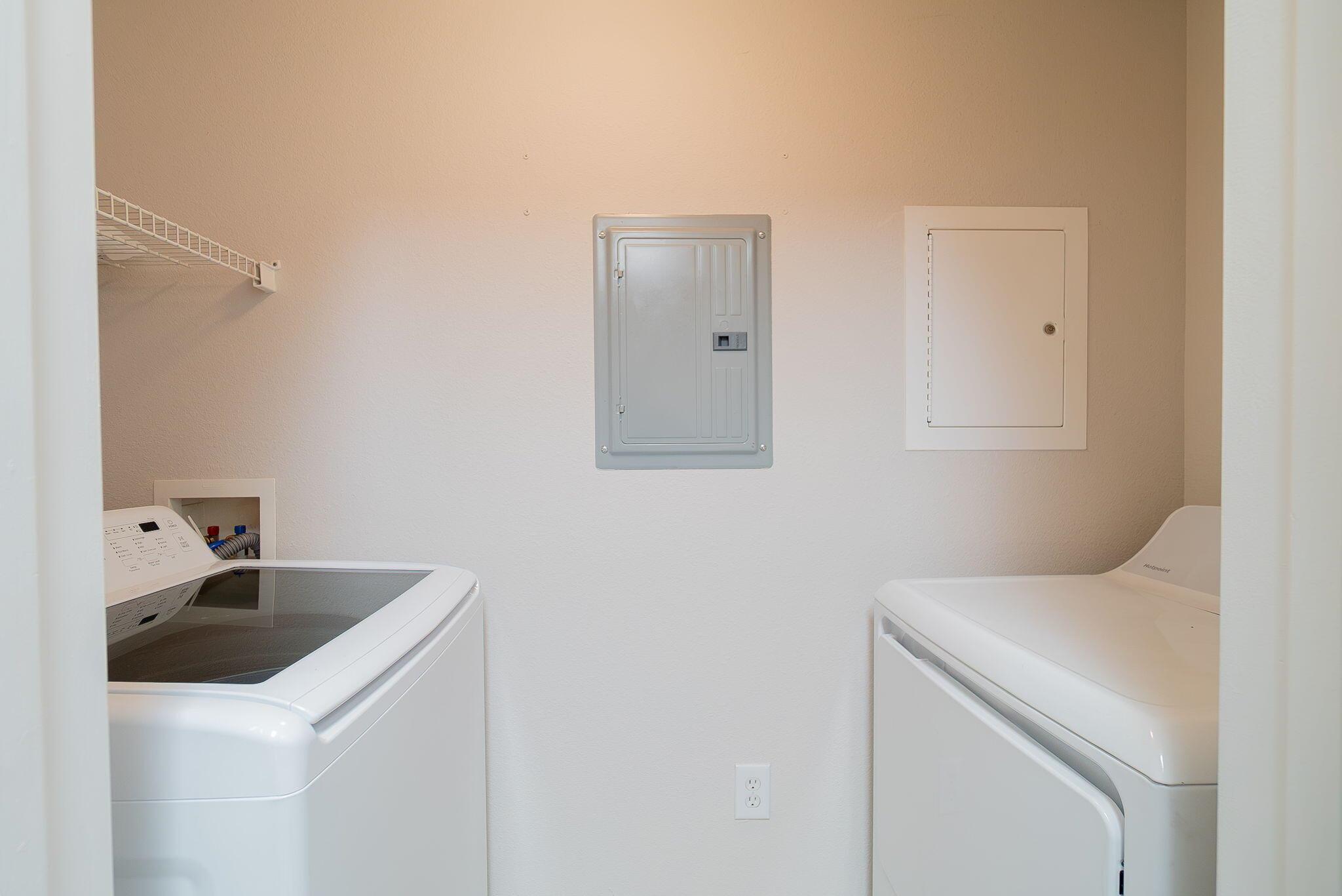 VILLAS AT EMERALD DUNES C - Residential Lease