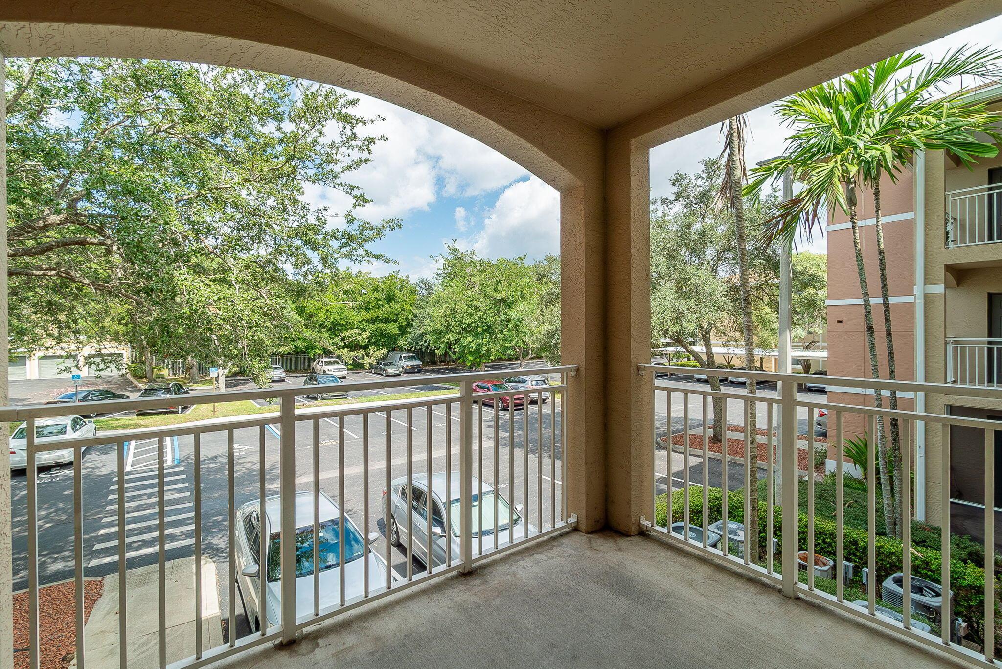 VILLAS AT EMERALD DUNES C - Residential Lease