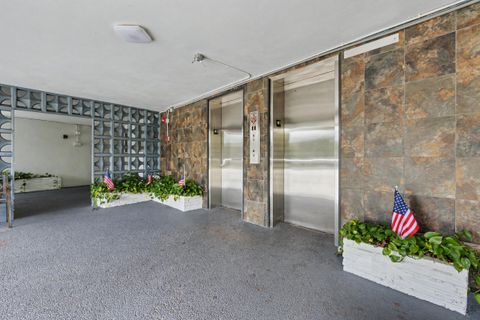 Tiny photo for 950 Hillcrest Drive #514, Hollywood, FL 33021 (MLS # B26031026)