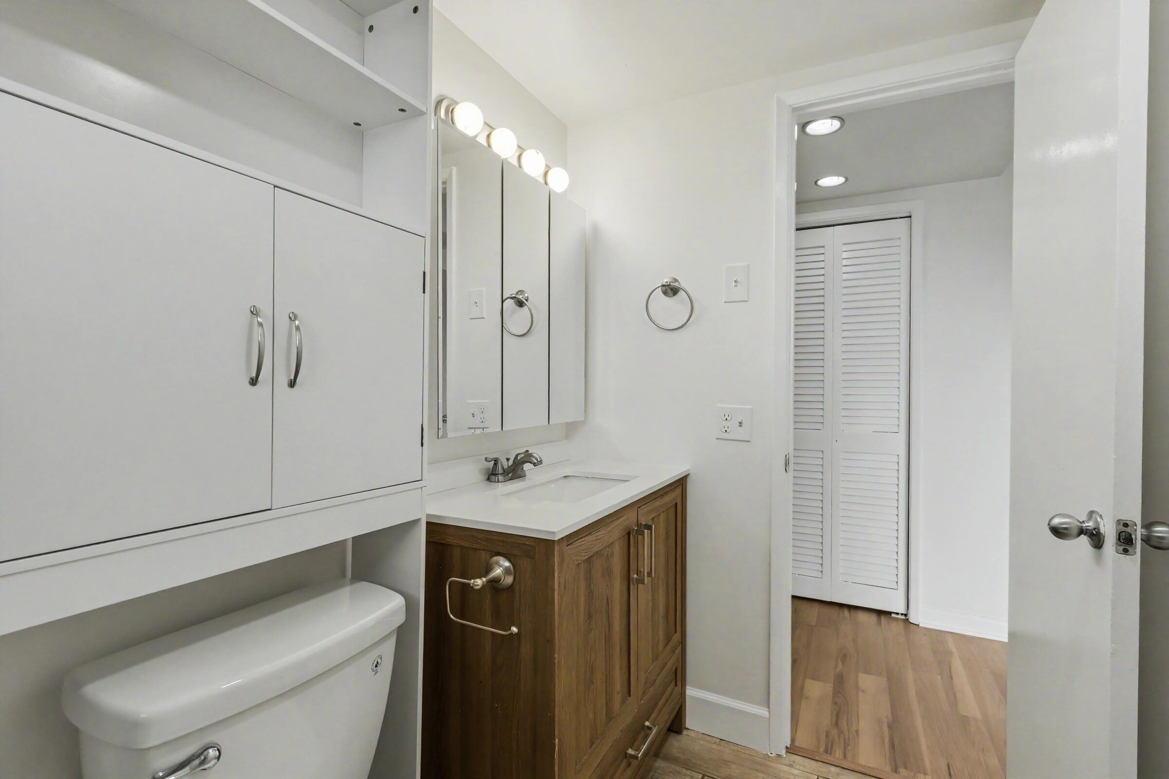 HILLCREST COUNTRY CLUB NO 16 - Residential