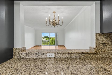 Tiny photo for 950 Hillcrest Drive #514, Hollywood, FL 33021 (MLS # B26031026)