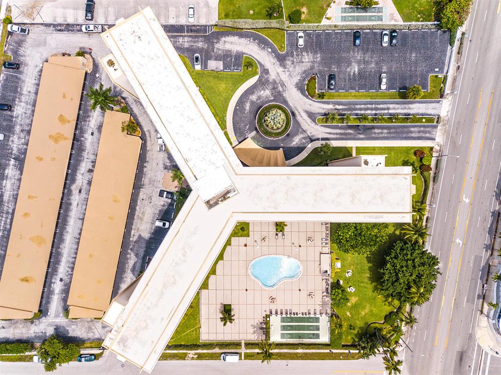 GRANADA HOUSE - Residential