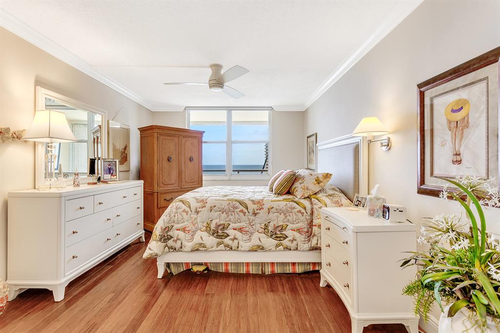 GRANADA HOUSE - Residential