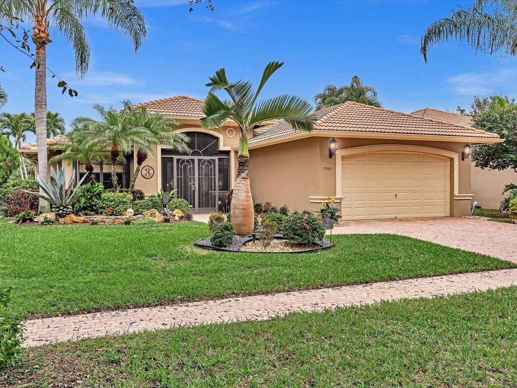 Photo of 7968 Via Grande, Boynton Beach, FL 33437 (MLS # R10951378)