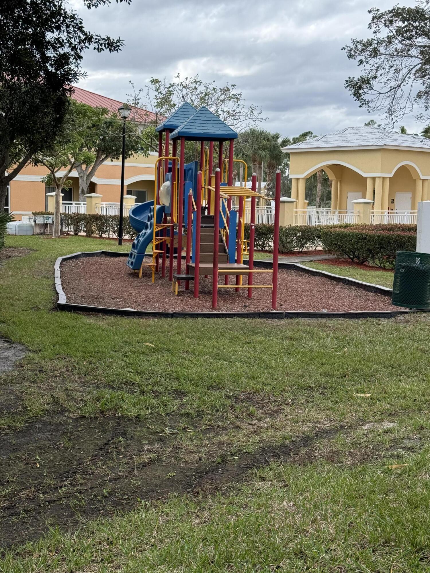 MARINER VILLAGE OF MARTIN COUNTY CONDO - Residential Lease