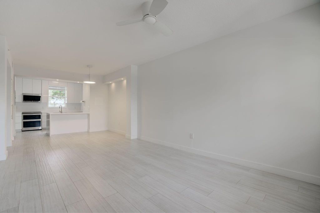 Photo of 1140 University Boulevard #13, Jupiter, FL 33458 (MLS # R11111179)